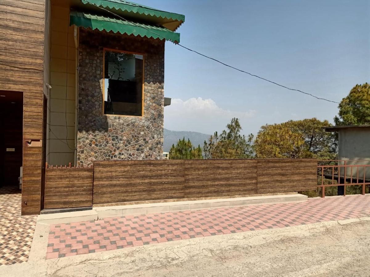 Pine Peak Βίλα Kasauli Εξωτερικό φωτογραφία