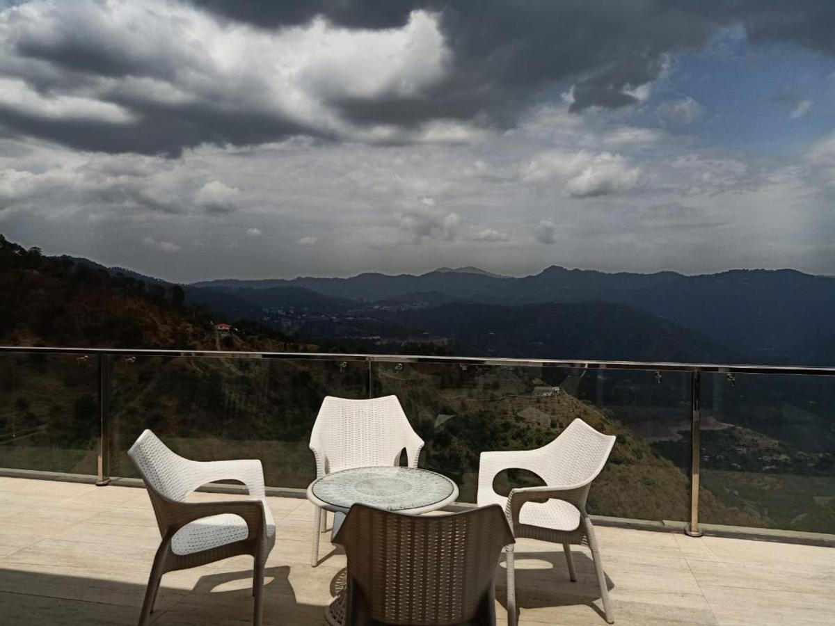Pine Peak Βίλα Kasauli Εξωτερικό φωτογραφία