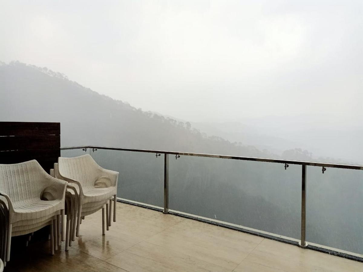 Pine Peak Βίλα Kasauli Εξωτερικό φωτογραφία