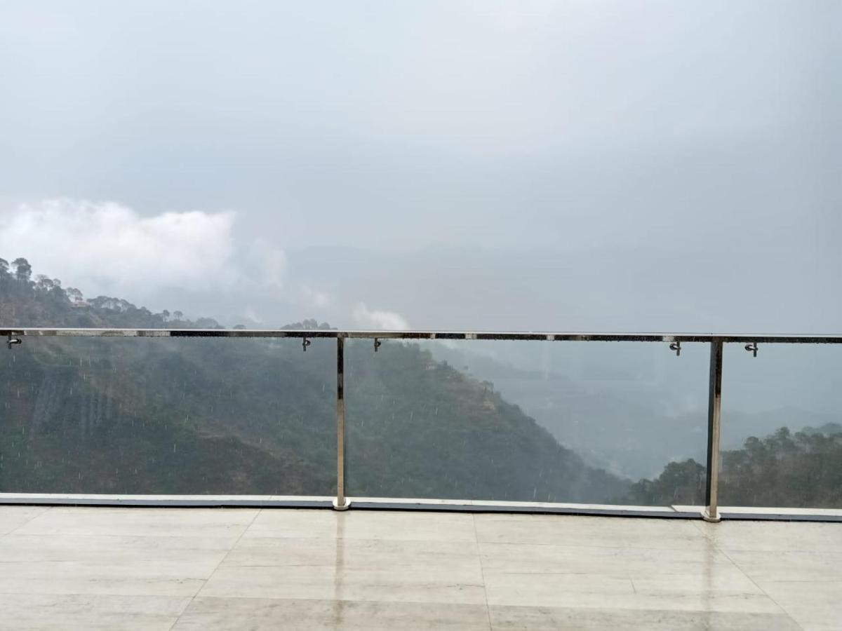 Pine Peak Βίλα Kasauli Εξωτερικό φωτογραφία
