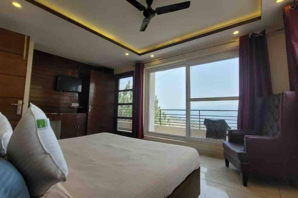 Pine Peak Βίλα Kasauli Εξωτερικό φωτογραφία